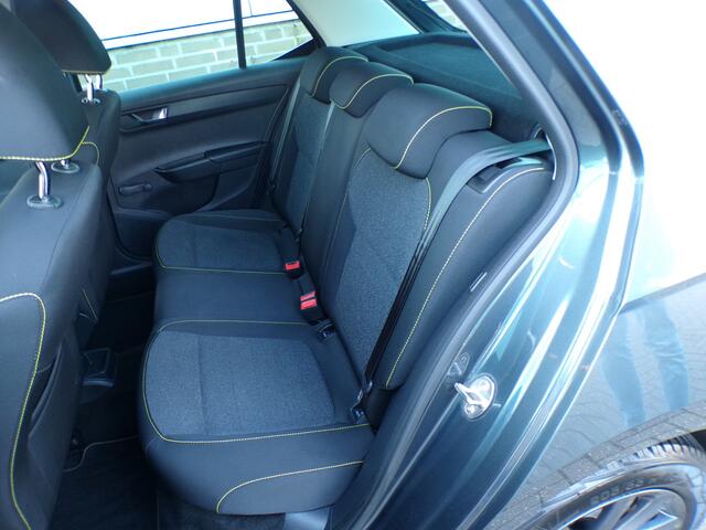 Skoda FABIA 1.0 TSI Business Edition, Carplay + Android Auto / Climate control / Cruise control / Stoelverwarming