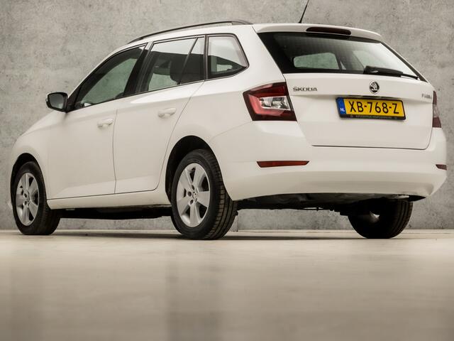 Skoda FABIA Combi 1.0 Clever (APPLE CARPLAY, NAVIGATIE, CLIMATE, SPORTSTOELEN, PARKEERSENSOREN, DAB+, CRUISE, NIEUWSTAAT)
