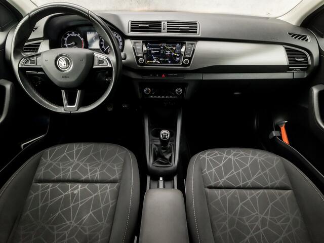 Skoda FABIA Combi 1.0 Clever (APPLE CARPLAY, NAVIGATIE, CLIMATE, SPORTSTOELEN, PARKEERSENSOREN, DAB+, CRUISE, NIEUWSTAAT)