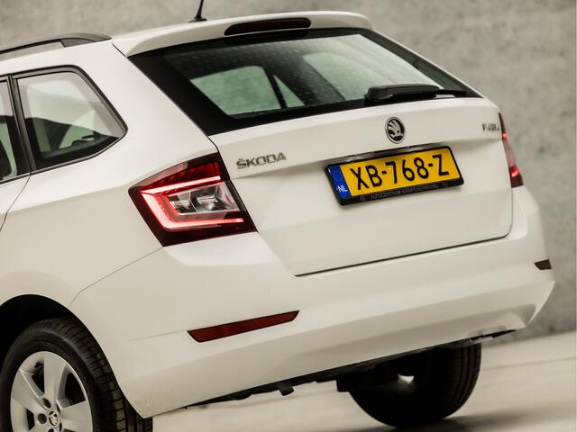 Skoda FABIA Combi 1.0 Clever (APPLE CARPLAY, NAVIGATIE, CLIMATE, SPORTSTOELEN, PARKEERSENSOREN, DAB+, CRUISE, NIEUWSTAAT)