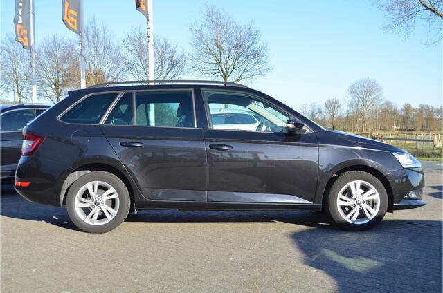 Skoda FABIA Combi 1.0 TSI Ambition Carplay | Climate | Getint glas | LMV | PDC | Cruise