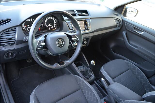 Skoda FABIA Combi 1.0 TSI Ambition Carplay | Climate | Getint glas | LMV | PDC | Cruise