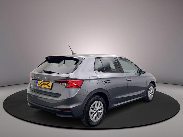 Skoda FABIA Ambition 1.0 TSI 110pk DSG Automaat Cruise control, App connect, Airco, DAB, Radio, LED koplampen, Parkeersensor achter
