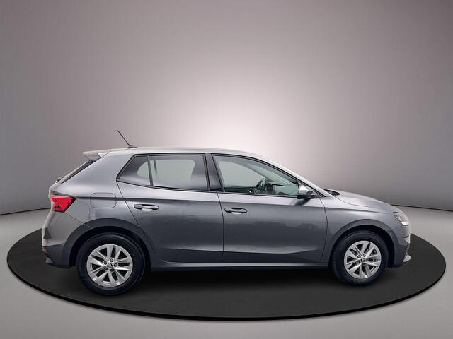 Skoda FABIA Ambition 1.0 TSI 110pk DSG Automaat Cruise control, App connect, Airco, DAB, Radio, LED koplampen, Parkeersensor achter