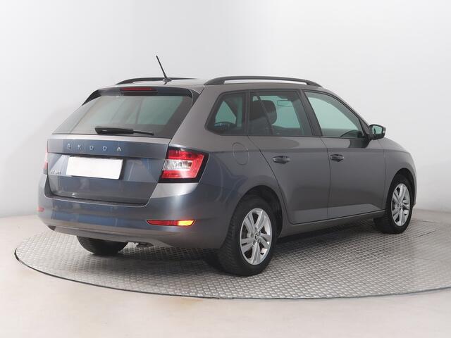 Skoda FABIA Combi 1.0 TSI Ambition | VERWACHT | Navi by App | PDC | 15" | Licht- regensensor | Clima