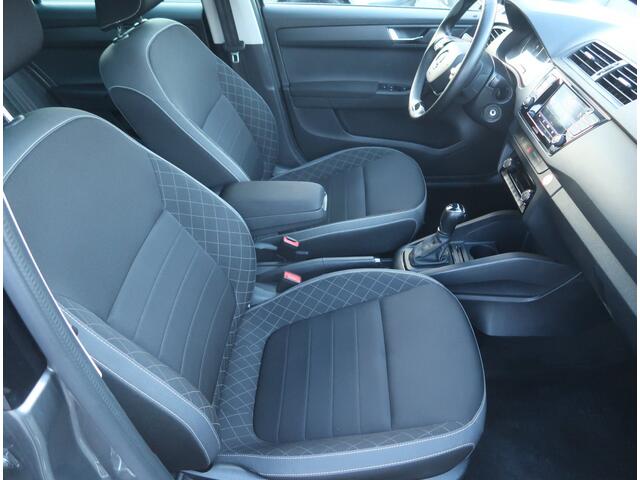 Skoda FABIA Combi 1.0 TSI Ambition | VERWACHT | Navi by App | PDC | 15" | Licht- regensensor | Clima