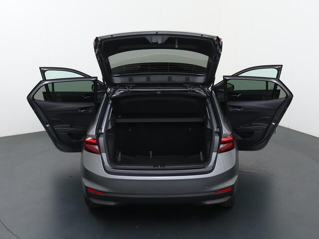 Skoda FABIA Selection 1.0 TSI 95 PK | Apple CarPlay / Android Auto | Parkeersensoren | 15'' Lichtmetalen velgen | Cruise control | Getint glas |