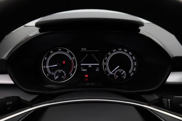 Skoda FABIA 1.0 MPI 80 pk Ambition | Parkeersensoren achter | Apple Carplay / Android Auto | Cruise Control