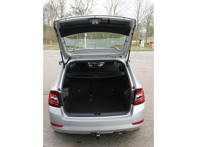 Skoda FABIA Combi 1.0 TSI 95PK Sport Business SPORT STOELEN | NAVI VIA APP | AIRCO | CRUISE