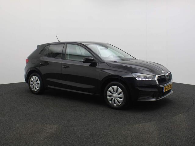 Skoda FABIA Ambition 1.0 TSI 95pk Cruise control, Airco, DAB, Radio, Bluetooth, Parkeersensor achter, LED koplampen, App connect