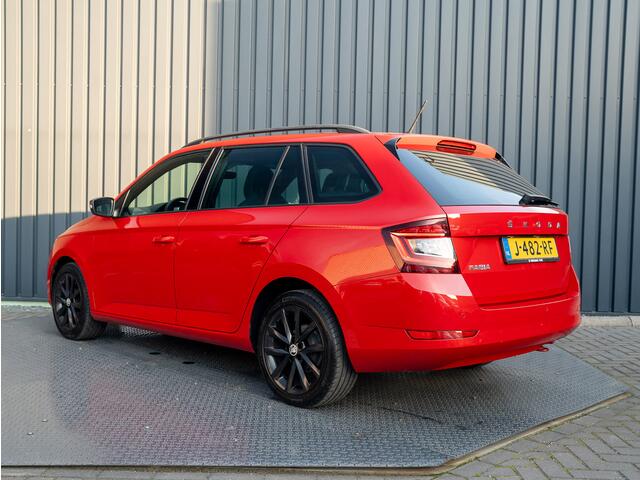 Skoda FABIA Combi 1.0 TSI Sport Business | Stoelverwarming | Parkeersensoren V&A | Prijs Rijklaar!!