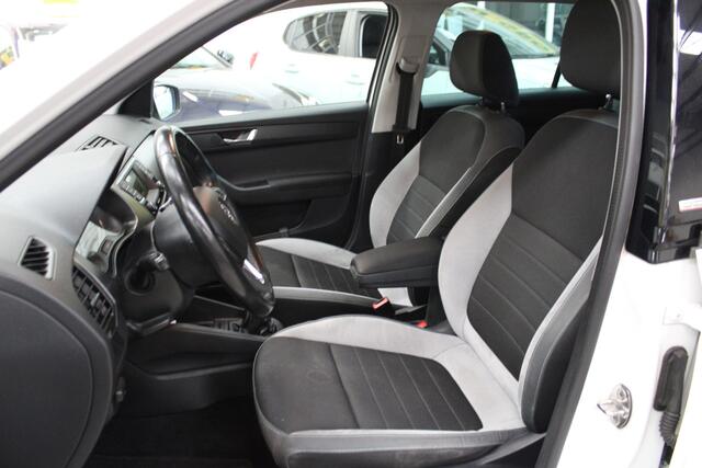 Skoda FABIA Combi 1.2 TSI JOY NAP, Cruise control, Stoelverwarming, Stuurbekrachtiging