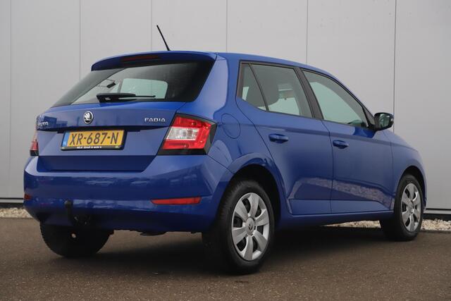 Skoda FABIA 1.0 Active Trekhaak Radio Bluetooth Airco Cruise Control Elektrische Ramen