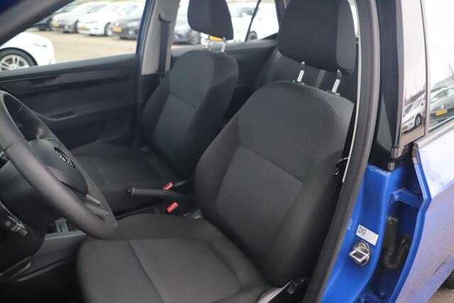 Skoda FABIA 1.0 Active Trekhaak Radio Bluetooth Airco Cruise Control Elektrische Ramen