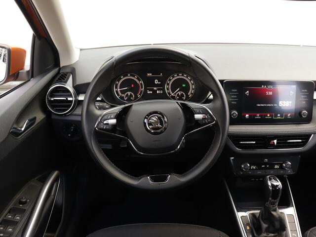 Skoda FABIA 1.0 TSI Ambition 110pk Automaat | Stoel- en Stuurverwarming | Camera | Carplay / Android Auto | Cruise Control | Climate Control |