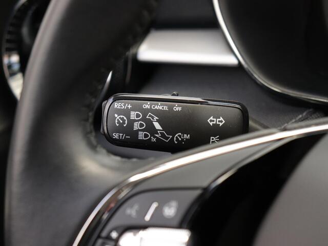 Skoda FABIA 1.0 TSI Ambition 110pk Automaat | Stoel- en Stuurverwarming | Camera | Carplay / Android Auto | Cruise Control | Climate Control |