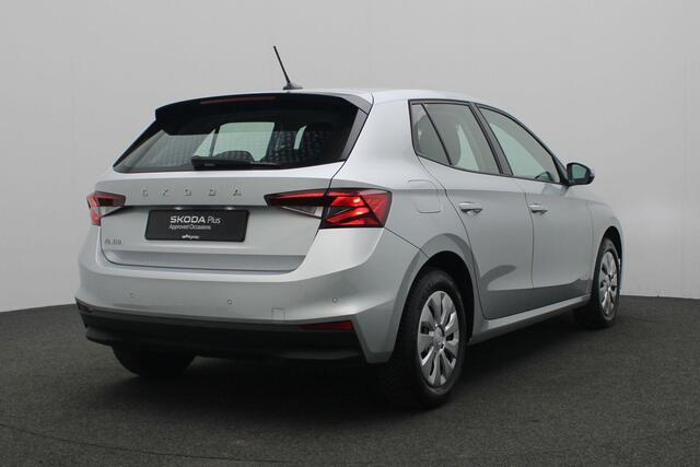 Skoda FABIA 1.0 MPI 80 pk Ambition | Parkeersensoren achter | Apple Carplay / Android Auto | Cruise Control