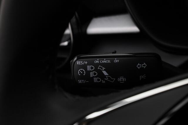 Skoda FABIA 1.0 MPI 80 pk Ambition | Parkeersensoren achter | Apple Carplay / Android Auto | Cruise Control