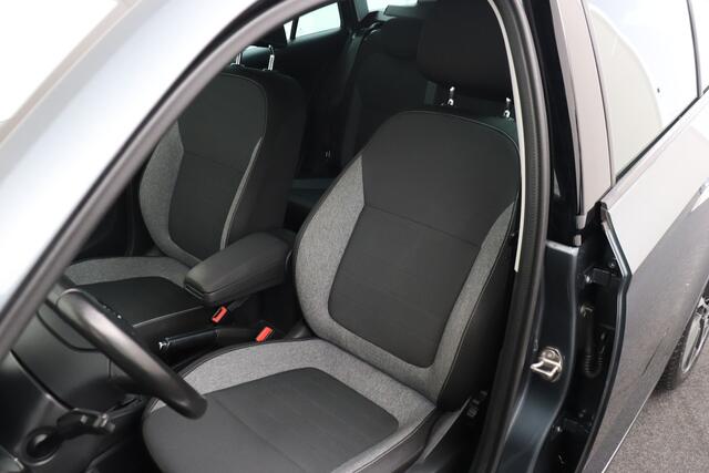 Skoda FABIA Combi 1.0 TSI 96 PK Business Edition+ Climate Carplay Stoelverw.