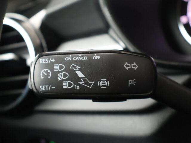 Skoda FABIA 1.0 TSI Ambition | 95 PK | Navigatiesysteem | Draadloze telefoonlader | Apple Carplay/Android Auto |