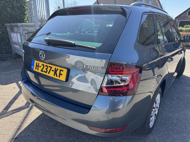 Skoda FABIA Combi 1.0 TSI Style