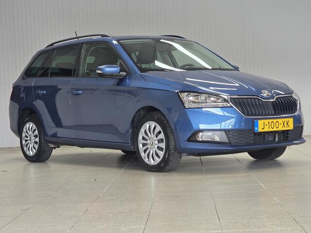 Skoda FABIA Combi 1.0 TSI Ambition/ Trekhaak/ Navi/ Apple + Android/ DAB+/ Airco/ Cruise/ Elek. pakket/ Isofix/ Bluetooth/ Multi. LEDER. Stuur/ Mistl./ PDC/ Dakrails/ Extra getint glas/ LED Dagrijverl.
