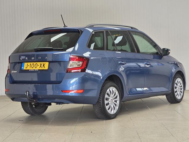 Skoda FABIA Combi 1.0 TSI Ambition/ Trekhaak/ Navi/ Apple + Android/ DAB+/ Airco/ Cruise/ Elek. pakket/ Isofix/ Bluetooth/ Multi. LEDER. Stuur/ Mistl./ PDC/ Dakrails/ Extra getint glas/ LED Dagrijverl.