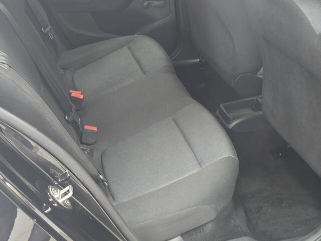 Skoda FABIA Combi 1.0 Active/ Facelift/ Airco/ Cruise/ Elek. pakket/ Isofix/ Bluetooth/ USB/ Dakrails/ Getint glas/ LED Dagrijverl.
