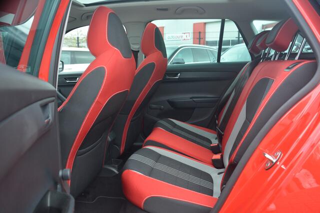 Skoda FABIA Combi 1.0 TSI Monte Carlo | Navigatie | DAB+ | Clima | Panoramadak | NL auto!! |