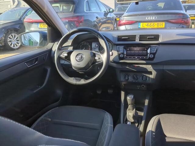 Skoda FABIA Combi 1.0 TSI Ambition Metallic/ Airco/ APP/ Parkeersensor/ 15 lmv / Unieke KM stand