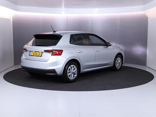 Skoda FABIA 1.0 TSI Ambition 95 pk | Verlengde garantie | Navigatie via App | Parkeersensoren achter | Cruise control | LED koplampen |
