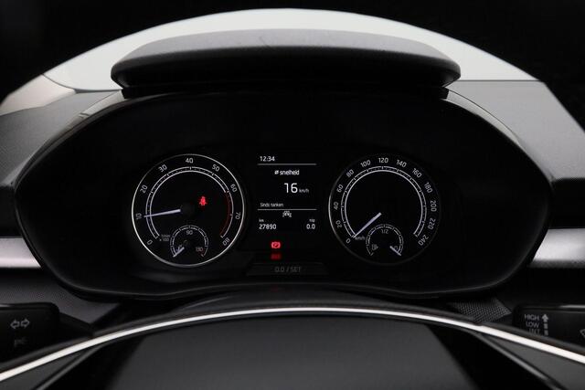 Skoda FABIA 1.0 MPI 80 pk Ambition | Parkeersensoren achter | Cruise Control | Apple Carplay / Android Auto