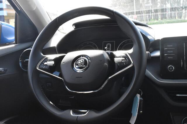 Skoda FABIA 1.0 TSI Ambition 1e Eigenaar | Carplay Navi | Airco | Cruise 12 mnd BOVAG garantie Whatsapp 06-53188999