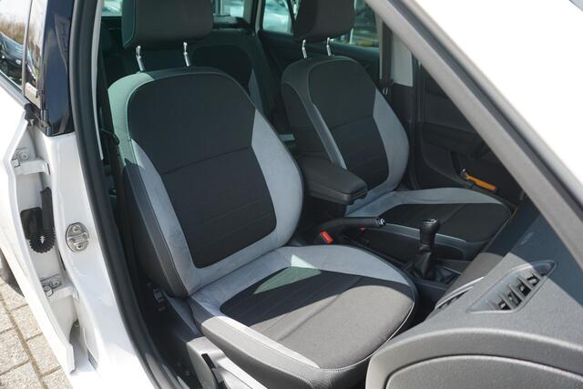 Skoda FABIA Combi 1.2 TSI JOY | trekhaak | stoelverwarming