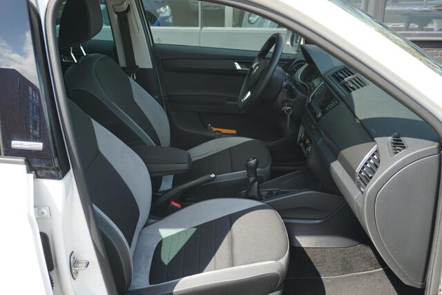 Skoda FABIA Combi 1.2 TSI JOY | trekhaak | stoelverwarming