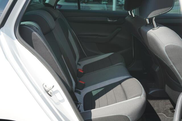 Skoda FABIA Combi 1.2 TSI JOY | trekhaak | stoelverwarming
