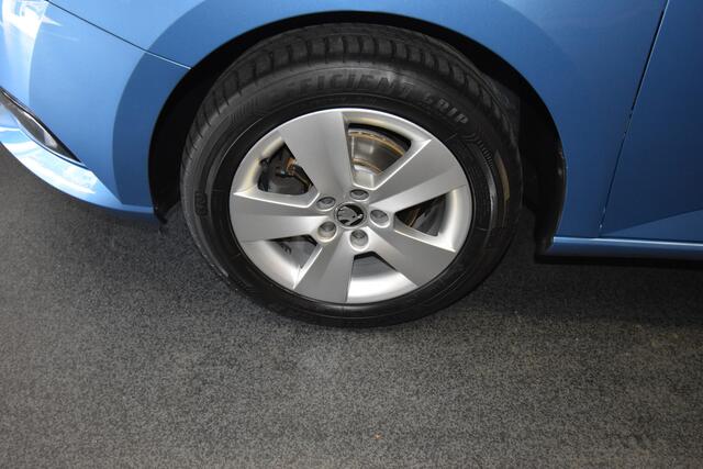Skoda FABIA 1.0 TSI Clever , CLIMATRONIC , CR CONTROL , NAVI , PDC A , LMV15