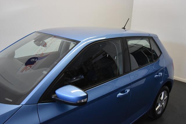 Skoda FABIA 1.0 TSI Clever , CLIMATRONIC , CR CONTROL , NAVI , PDC A , LMV15