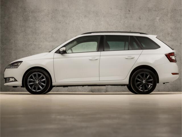 Skoda FABIA Combi 1.0 Luxury (PANORAMADAK, APPLE CARPLAY, CLIMATE, PARKEERSENSOREN, SPORTSTOELEN, LED KOPLAMPEN, GETINT GLAS, LM VELGEN, CRUISE, NIEUWSTAAT)