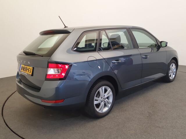Skoda FABIA Combi 1.0 TSI Business Edition Camera, Cruise control