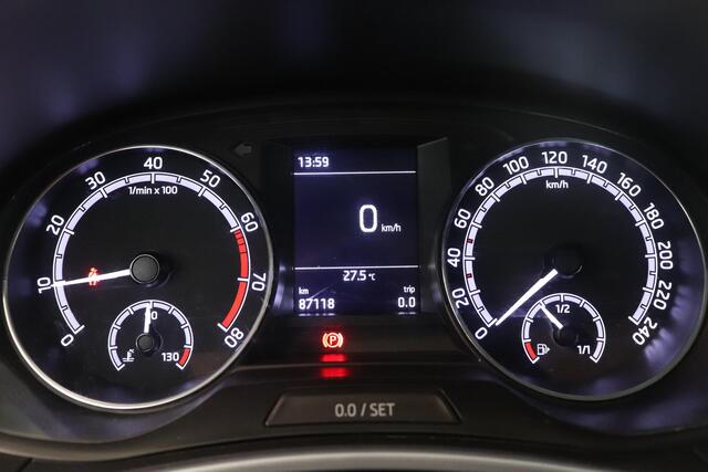 Skoda FABIA Combi 1.0 TSI Business Edition | Airco | Parkeersensor | Apple Carplay Android Auto Navigatie | Cruise control |