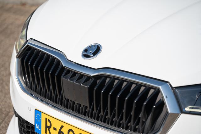 Skoda FABIA 1.0 TSI 110pk DSG First Edition | Nieuw model | Navi | Camera | Park Assist | Stoel- Stuurverw. | Color Concept | 17"