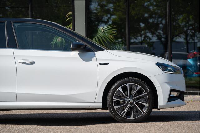 Skoda FABIA 1.0 TSI 110pk DSG First Edition | Nieuw model | Navi | Camera | Park Assist | Stoel- Stuurverw. | Color Concept | 17"