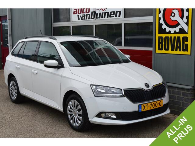 Skoda FABIA Combi 1.0 TSI Ambition O.a: Navi, Cruise, Trekhaak, Carplay, Pdc, All-Season, Etc.. Rijklaar! All-in prijs!