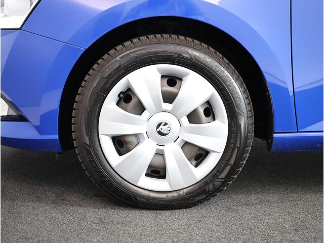 Skoda FABIA 1.0 TSI Ambition 95 pk | Navigatie via App | Parkeersensoren achter | Cruise control | Apple Carplay/Android Auto |