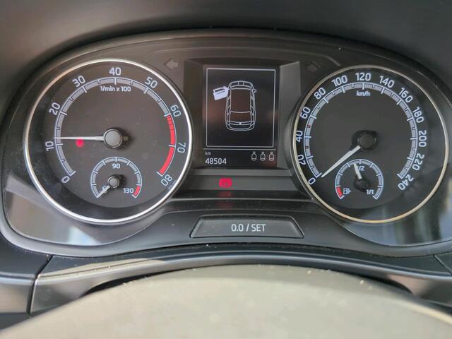 Skoda FABIA Combi 1.0 Business Edition Plus Comfort Sunset Parkeersensoren / Clima / App-connect / 16"LM velgen /