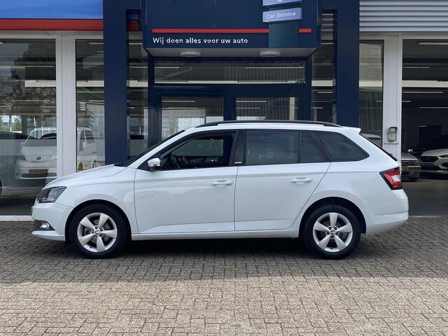 Skoda FABIA Combi 1.2 TSI JOY / NL-Auto / Cruise-Control / Stoelverwarming / Velours-Alcantara / Climate-Control / DAB Radio-Bluetooth / Armsteun-Voor / Getint-Glas / Elektr.-Pakket / PDC-Achter / 15'' LMV / ENZ.