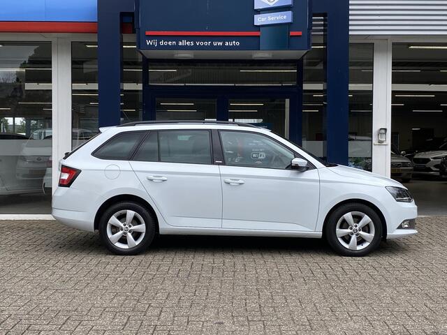 Skoda FABIA Combi 1.2 TSI JOY / NL-Auto / Cruise-Control / Stoelverwarming / Velours-Alcantara / Climate-Control / DAB Radio-Bluetooth / Armsteun-Voor / Getint-Glas / Elektr.-Pakket / PDC-Achter / 15'' LMV / ENZ.