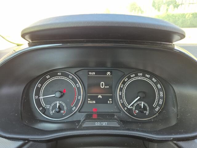 Skoda FABIA 1.0 TSI, Carplay! Park Sensoren V+A! VERWACHT!!