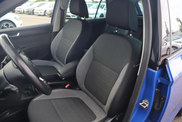 Skoda FABIA Combi 1.0 TSI Business Edition 95PK Trekhaak 16 inch LMV Navigatie Carplay Android Airco Cruise Control Parkeersensor